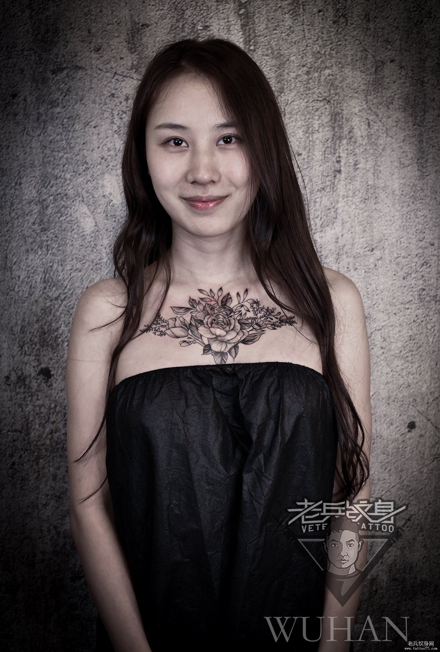 分享33张性感女性胸下各种纹身风格的纹身作品图片 - 胸部纹身图案大全 武汉老兵纹身