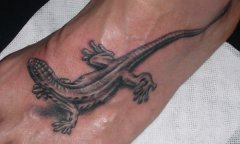 脚部纹身图案大全:脚部蜥蜴纹身图案图片大全