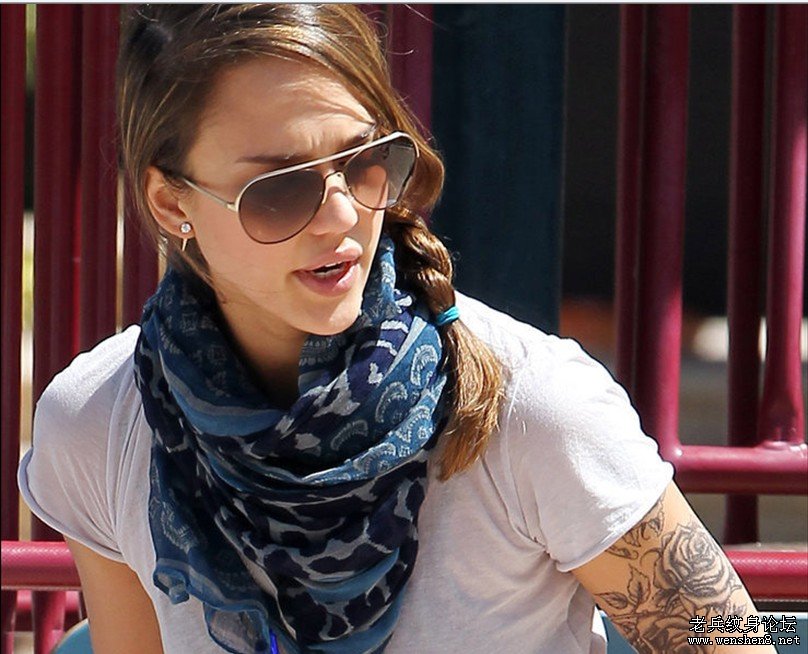 ����������������Ŷ�T¶����������ͼ�ģ�