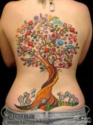 Ů����һ���ɫ�ǹ�������ͼ��