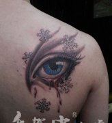 Ů���米һ��ڰ��۾�����ͼ��