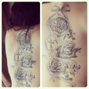 Ů����Ψ������ĺڻ�õ�廨�뻳������ͼ��