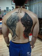 ˺󱳺ܿ˧һʹһħͼ