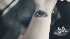 ����������ĺڻ��۾�����ͼ��