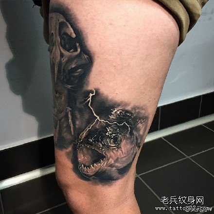 腿部食人鱼纹身图案 (440x440)