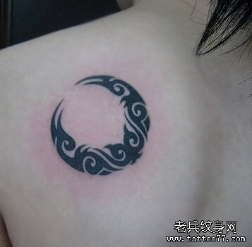 月亮纹身的寓意与象征