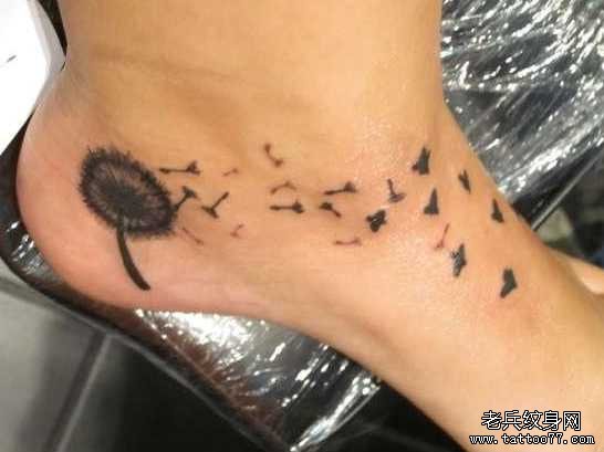 �Ȳ�С���±���Ӣ����ͼ��