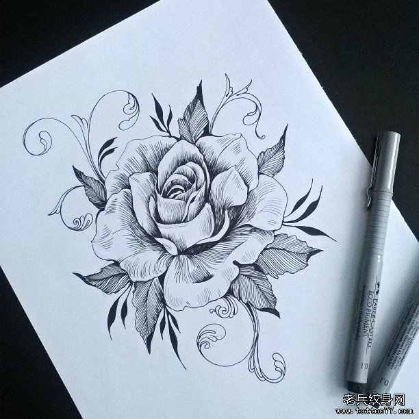 黑灰线条玫瑰纹身图案