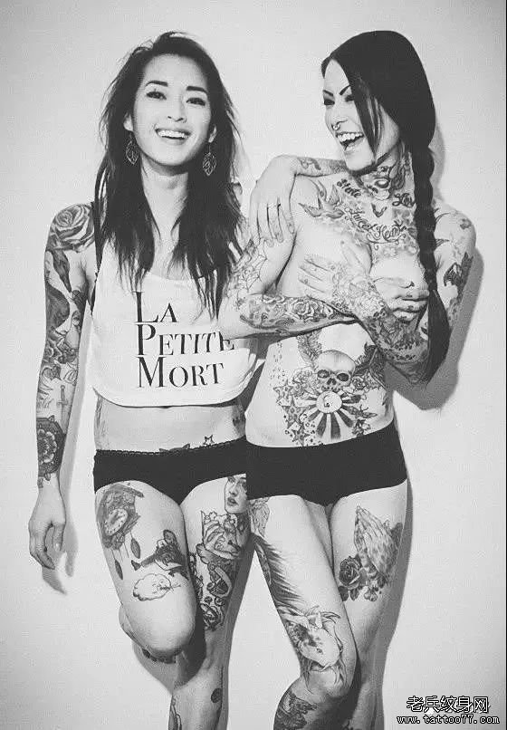 美女纹身