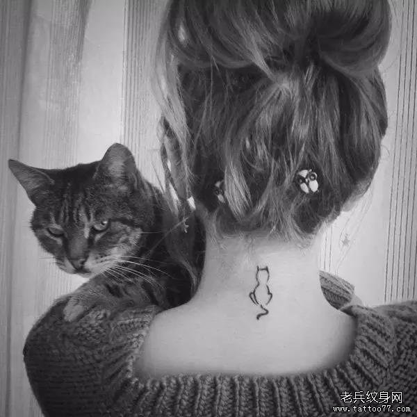 女生丨要么不纹身,要么就纹在最性感的部位!