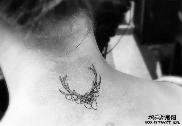 女生丨要么不纹身,要么就纹在最性感的部位!