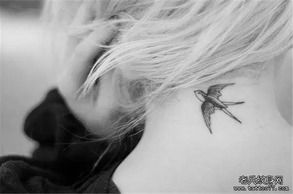 女生丨要么不纹身,要么就纹在最性感的部位!