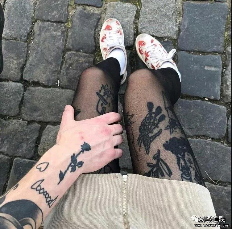 حСؾҲõ֮ᱻĸ˫ˣ