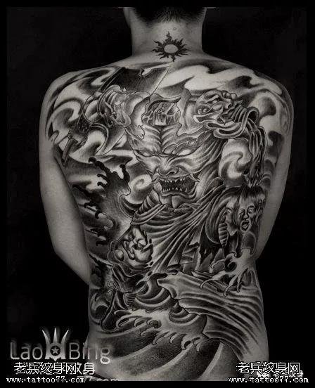 我爱你,胜过爱自我——老兵纹身【男生满背】作品欣赏