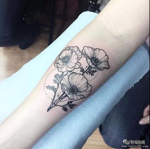 纹身素材第519期——黑灰线条花朵