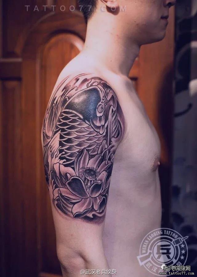 不要短暂的温存,只要一世的陪伴——老兵纹身店内【半臂】作品欣赏