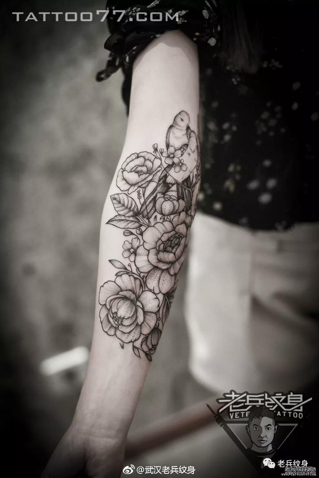 后海有树的院子,夏代有工的玉。此时此刻的云,二十来岁的你——老兵店内【女生小臂】作品欣赏