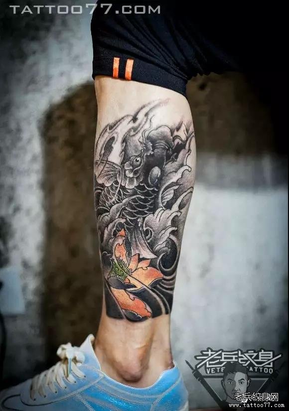 “你喜欢什么?” “喜欢你呀”——老兵纹身店内【包小腿】作品欣赏~