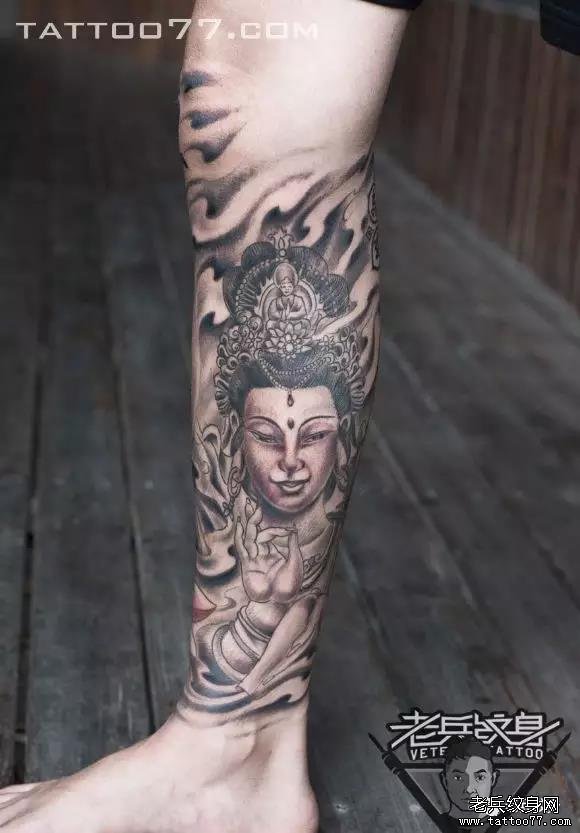 “你喜欢什么?” “喜欢你呀”——老兵纹身店内【包小腿】作品欣赏~