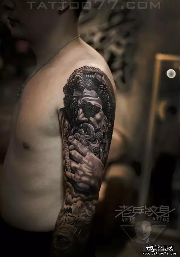 想念的心,长出了花,却开出了你——老兵店内【欧美写实花臂】作品欣