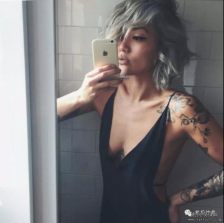 زĵ554ڡtattoo girl