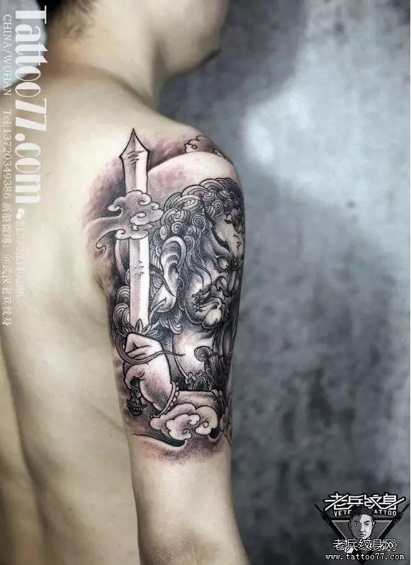 我的愉悦,就是和你温暖的过一辈子——老兵店内【大臂】作品欣赏