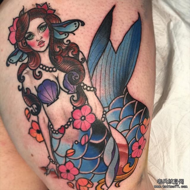 色彩美人鱼纹身图案