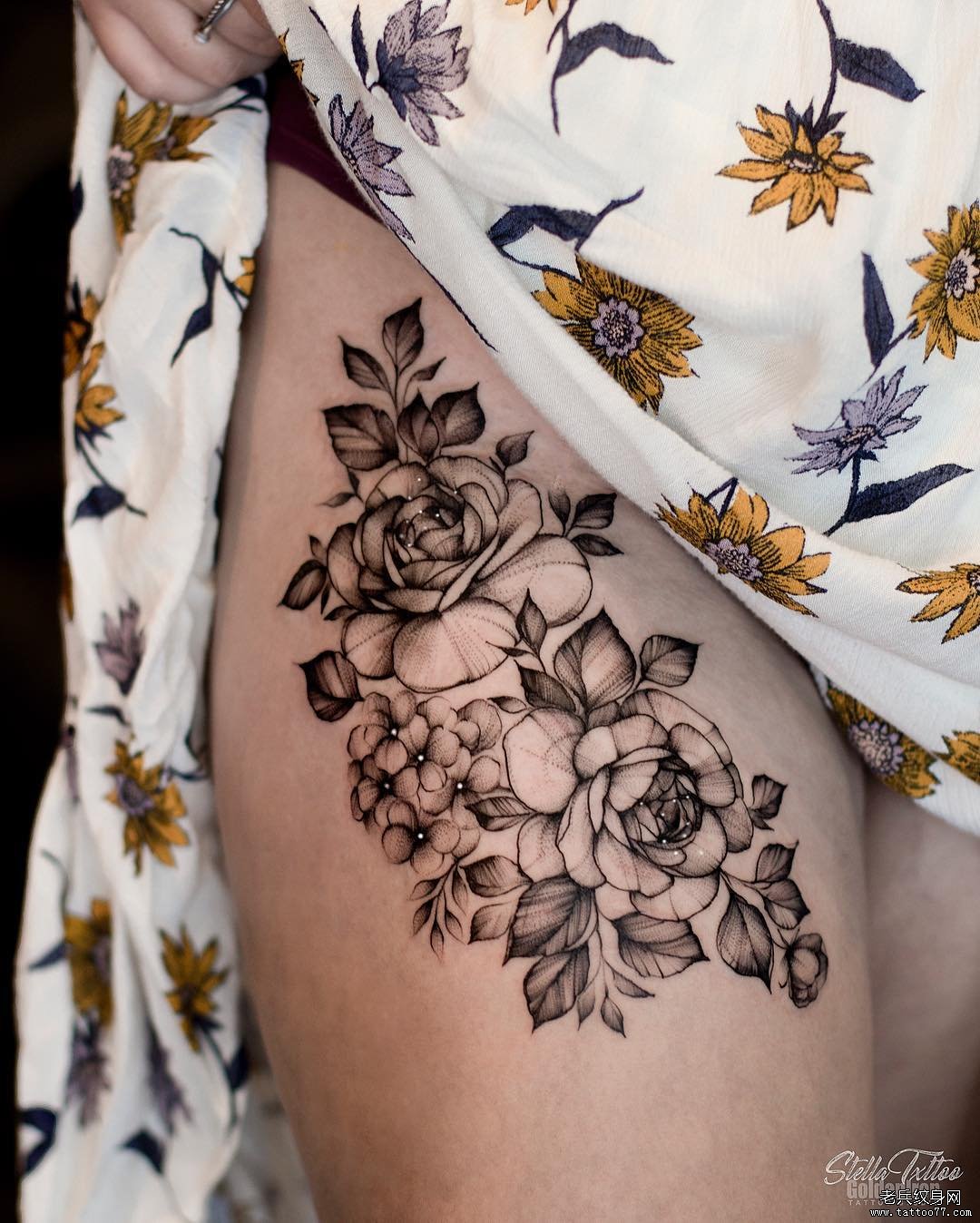大腿黑灰玫瑰花纹身图案