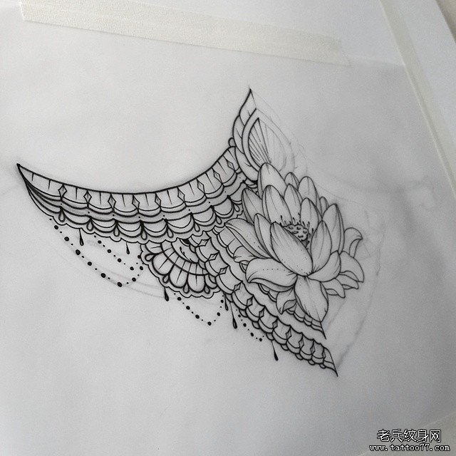 蕾丝线条莲花纹身图案