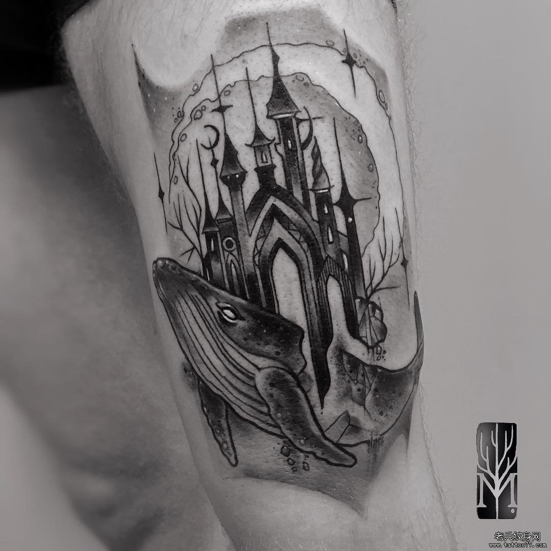 黑灰大腿鲸鱼城堡纹身图案