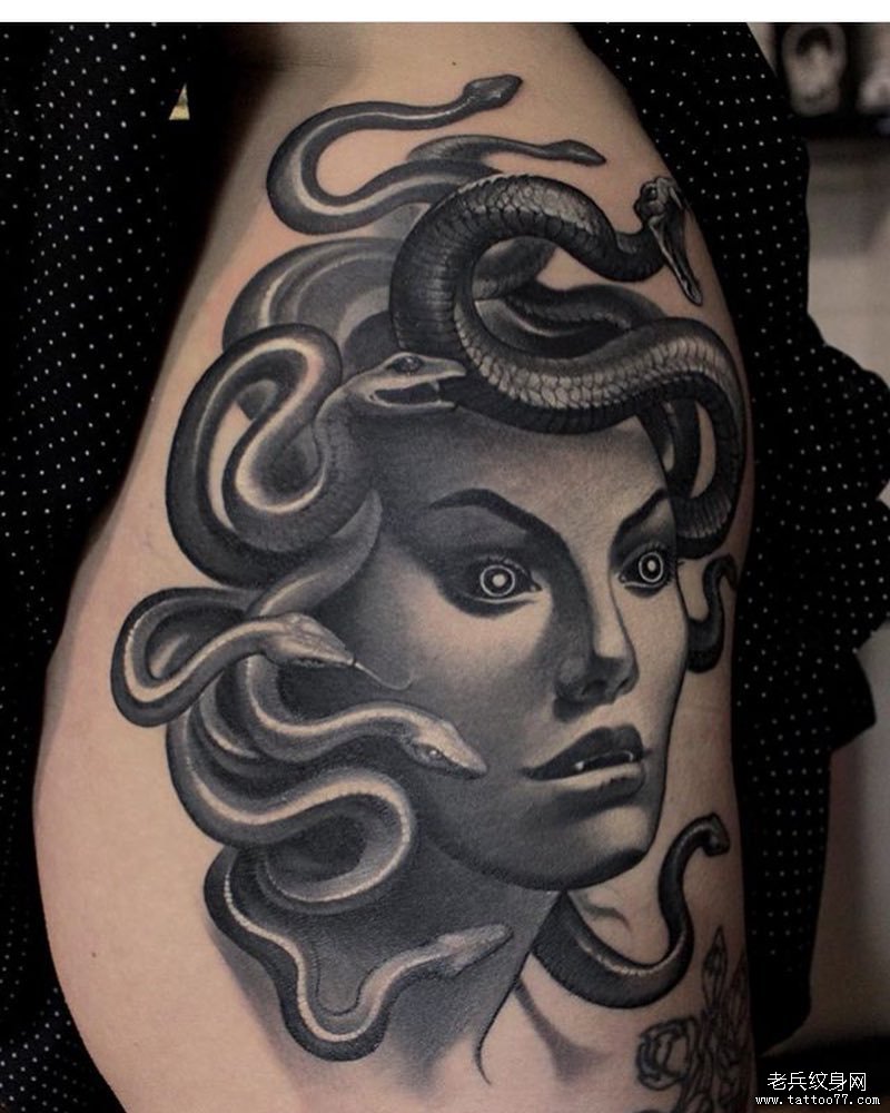 黑灰美杜莎女郎纹身图案