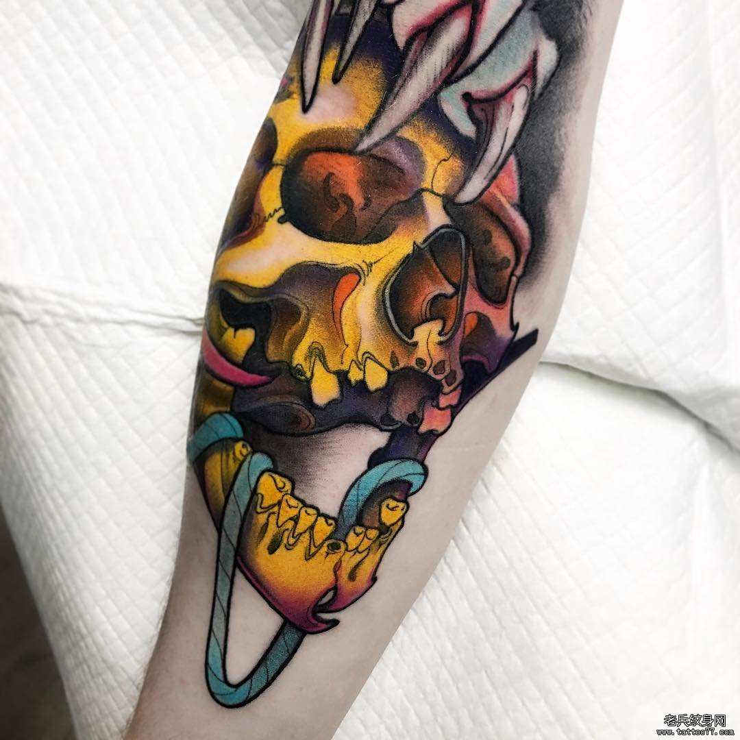 彩色school骷髅纹身图案